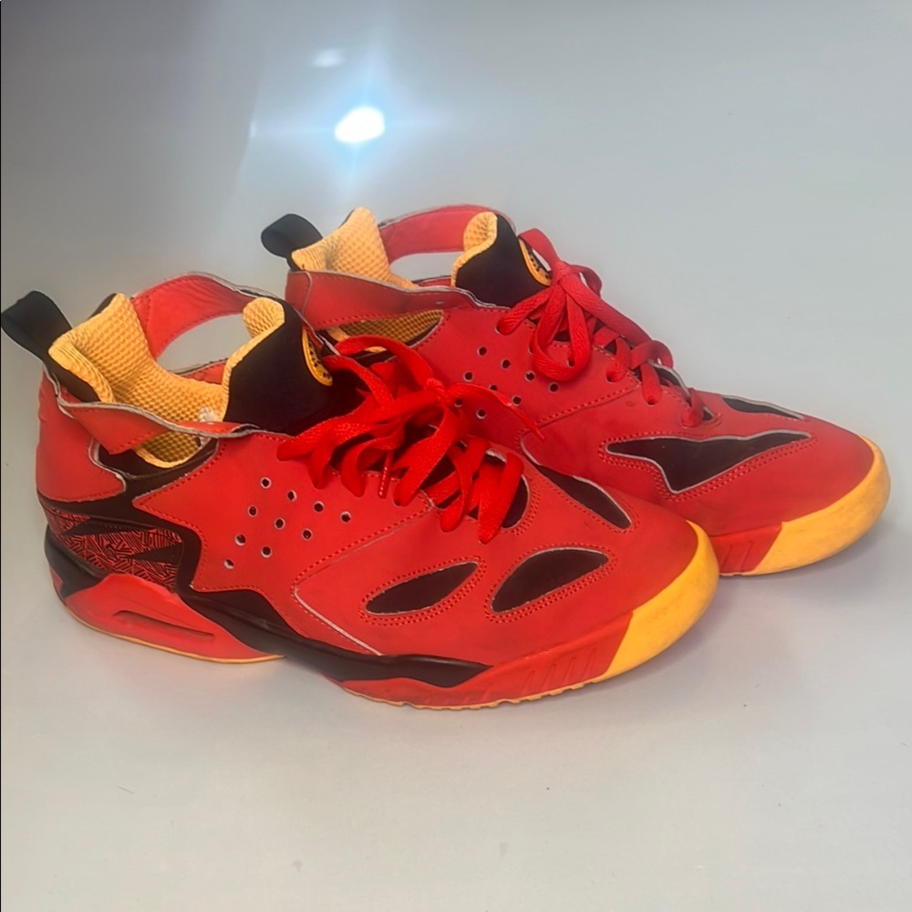 Nike Air Huarache Red & Yellow Men’s 11